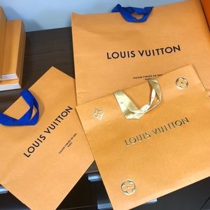 1️⃣Louis Vuitton Gift bags LEFT WITH GOLD STRAPS